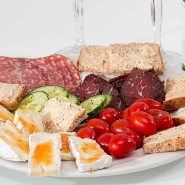 A platter of food with cross-contact