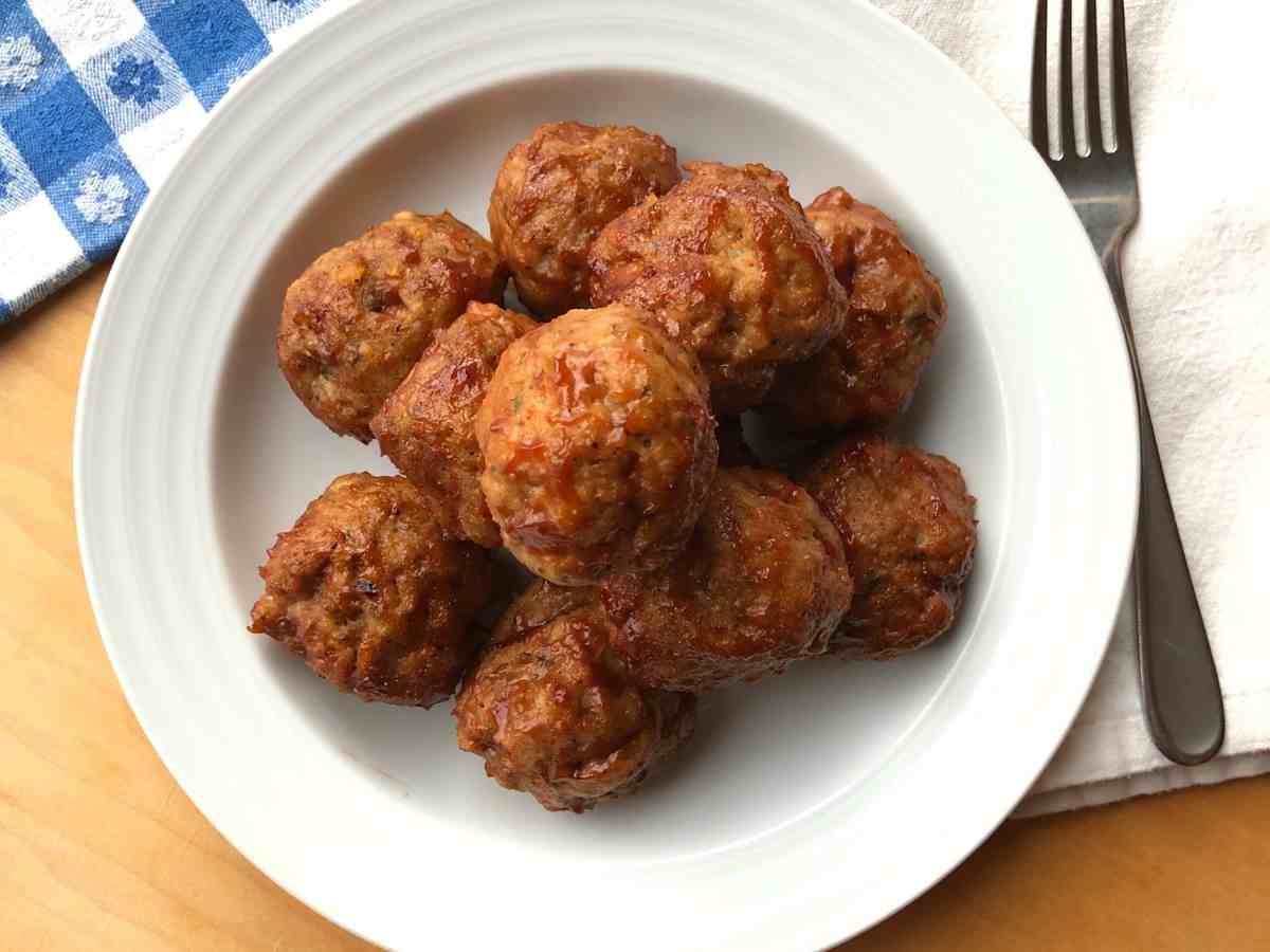 Gluten free turkey meatballs in a bowl.