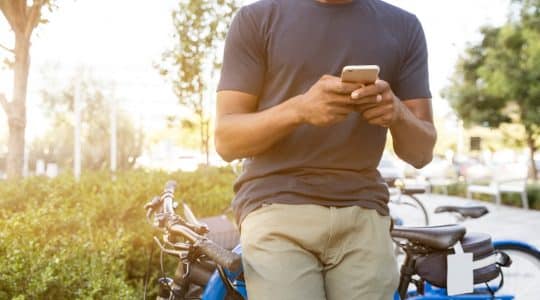How to integrate chatbots into your mobile marketing strategy for 2018.